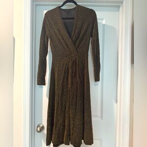 WHO WHAT WEAR Women Black w/ Dark Gold Metallic Midi Dress Size XS